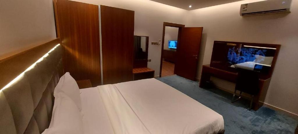 Almasem Serviced Apartments -Exit 5 Riadh Exterior foto